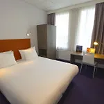 Court Garden Hotel