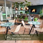 Court Garden Hotel