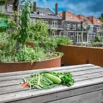 Court Garden Hotel - Ecodesigned