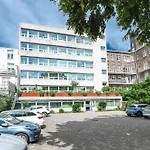 Court Garden Hotel - Ecodesigned