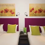 Hotel Court Garden 4*